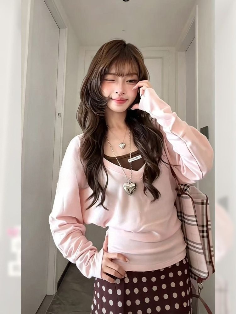 Kokieteryjny, słodki, koreańsk – V Neck Cami Top recenzja i cena